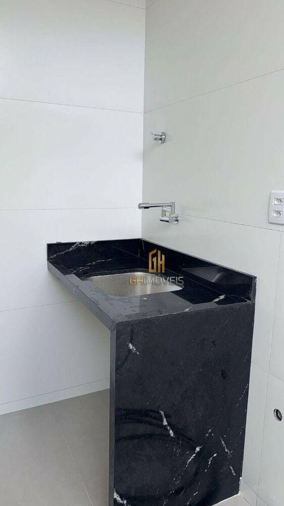 Casa, 4 quartos, 235 m² - Foto 4