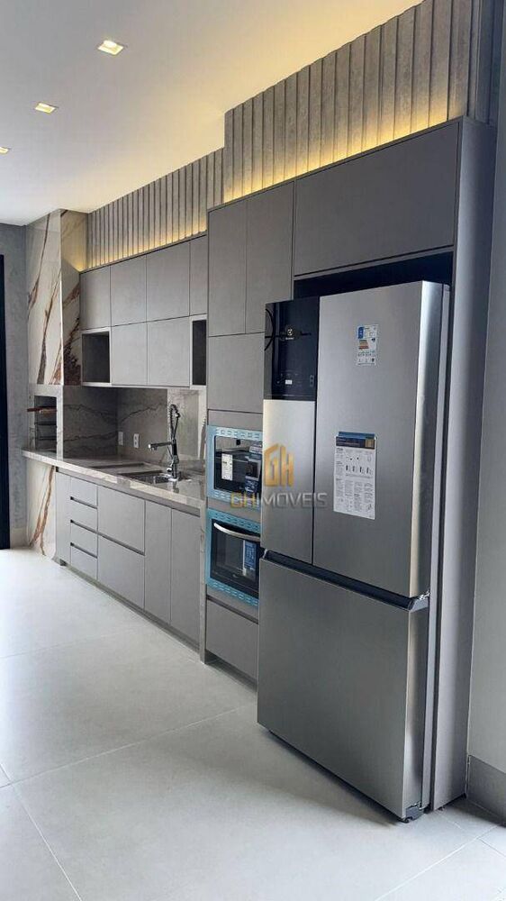 Casa, 4 quartos, 235 m² - Foto 3