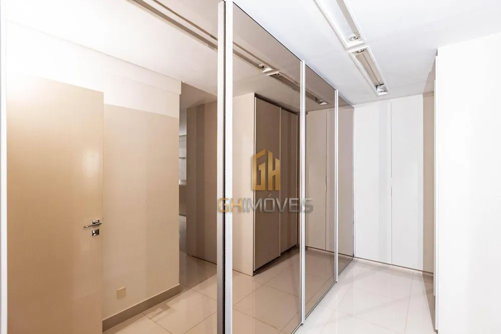 Apartamento, 4 quartos, 242 m² - Foto 1