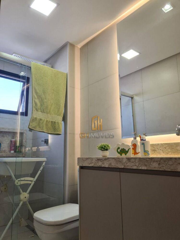 Apartamento à venda com 3 quartos, 137m² - Foto 6