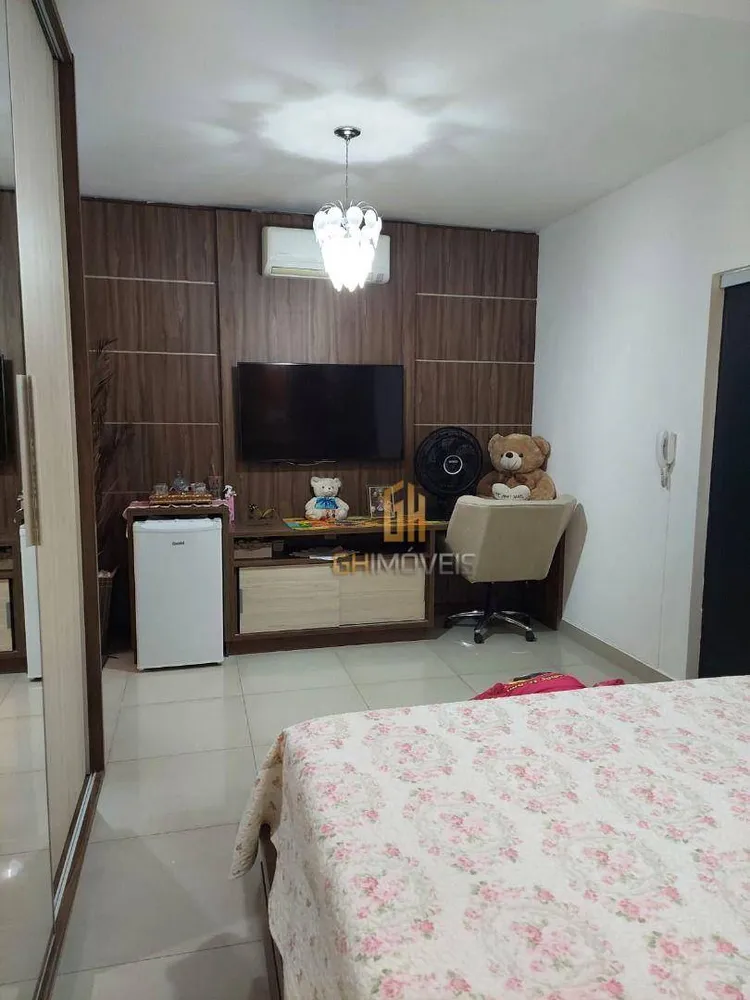 Sobrado, 4 quartos, 226 m² - Foto 1
