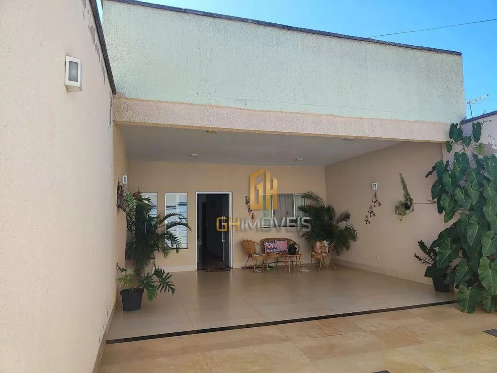 Casa à venda com 3 quartos, 180m² - Foto 2