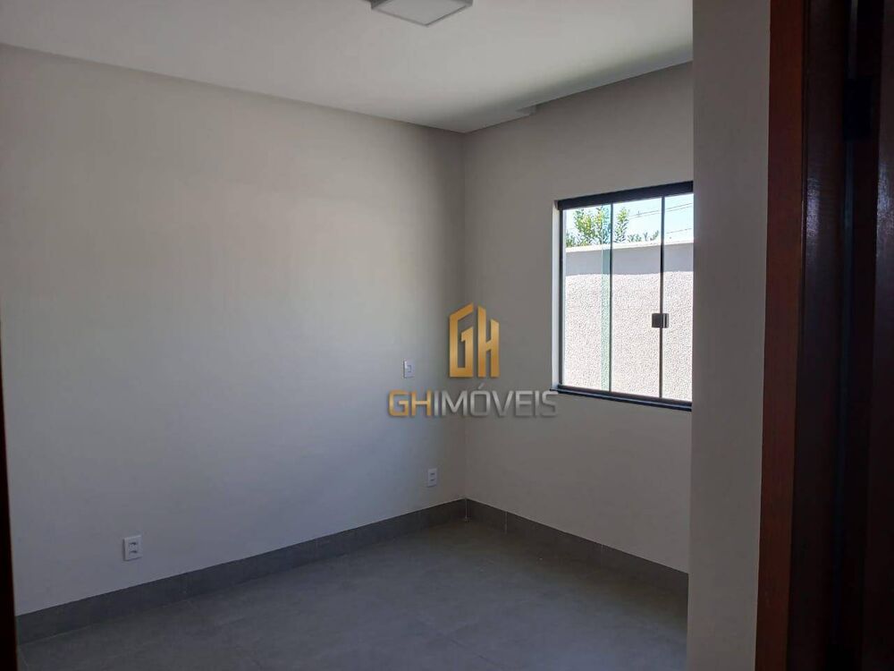 Casa à venda com 3 quartos, 202m² - Foto 4