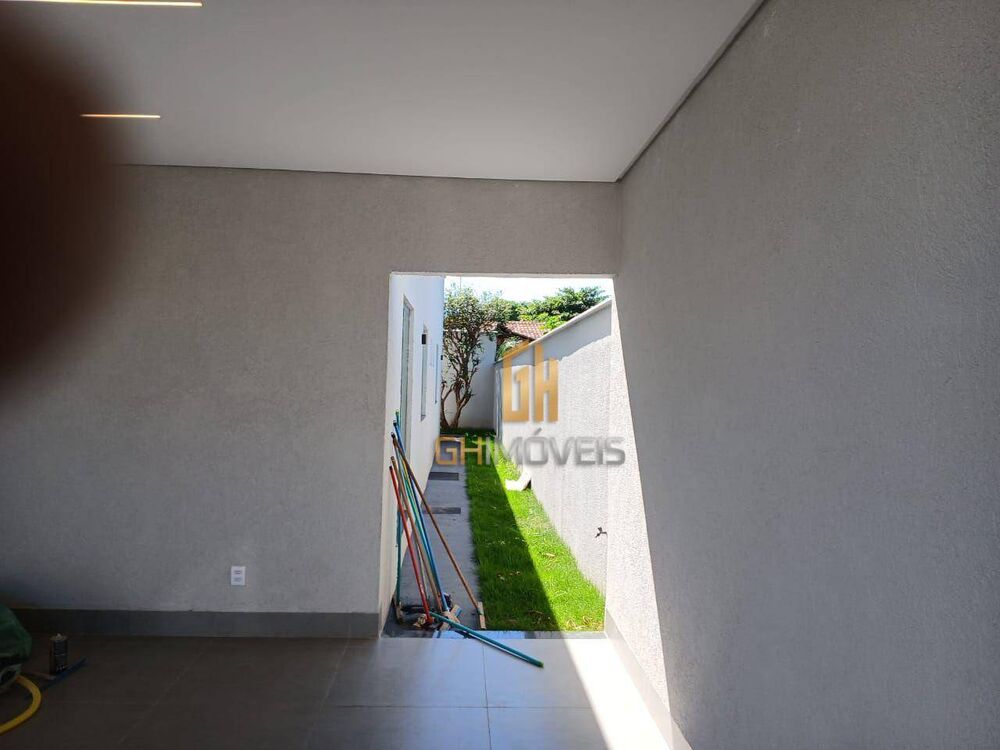 Casa à venda com 3 quartos, 202m² - Foto 8