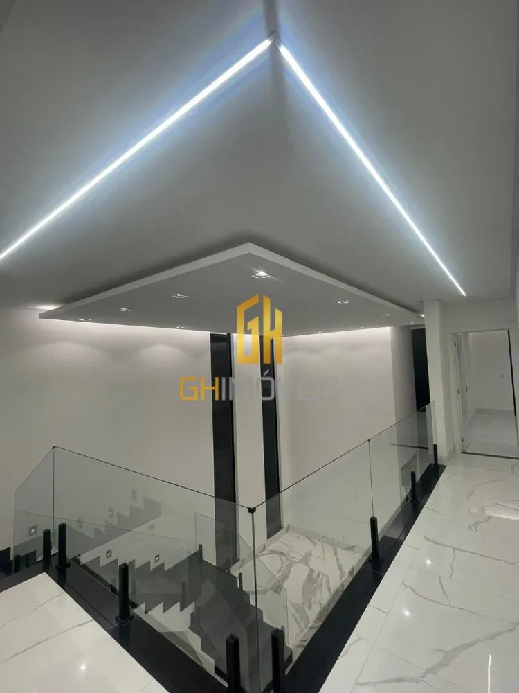 Sobrado, 4 quartos, 325 m² - Foto 1