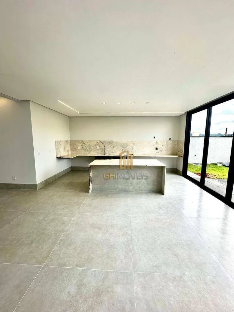 Sobrado, 4 quartos, 207 m² - Foto 2