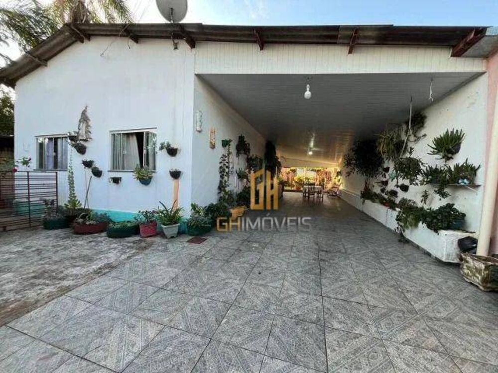 Casa à venda com 3 quartos, 200m² - Foto 2