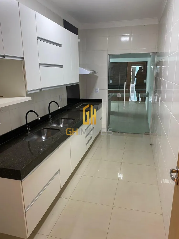Casa, 3 quartos, 141 m² - Foto 4