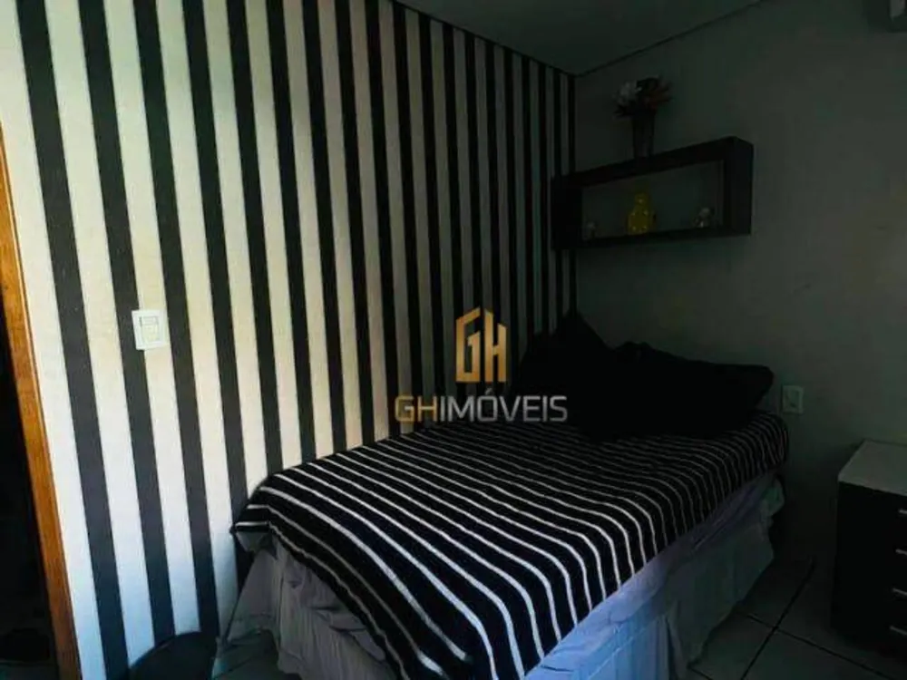 Casa, 3 quartos, 217 m² - Foto 4