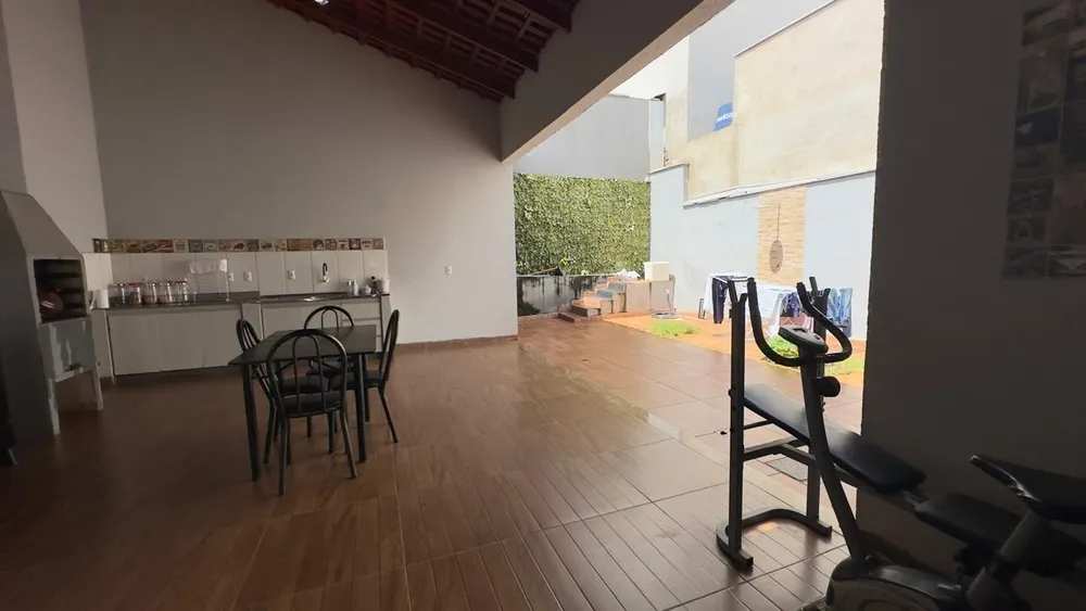 Casa, 3 quartos, 290 m² - Foto 2