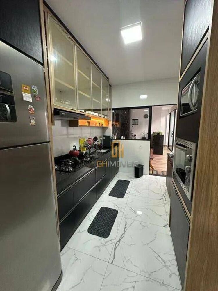 Casa à venda com 3 quartos, 110m² - Foto 3