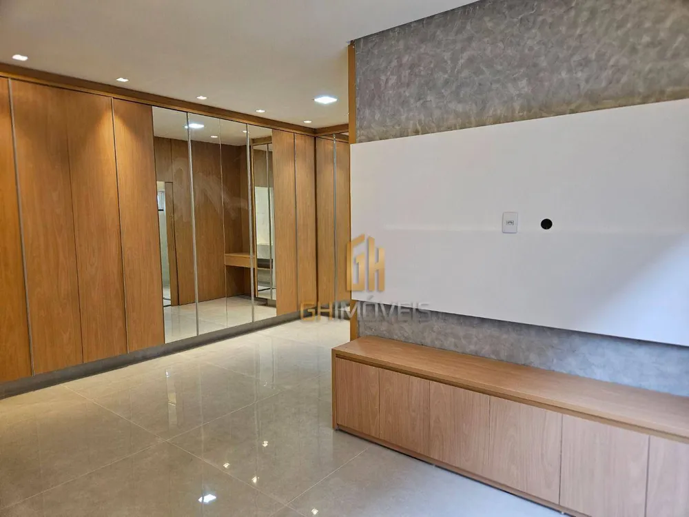 Casa, 3 quartos, 230 m² - Foto 1