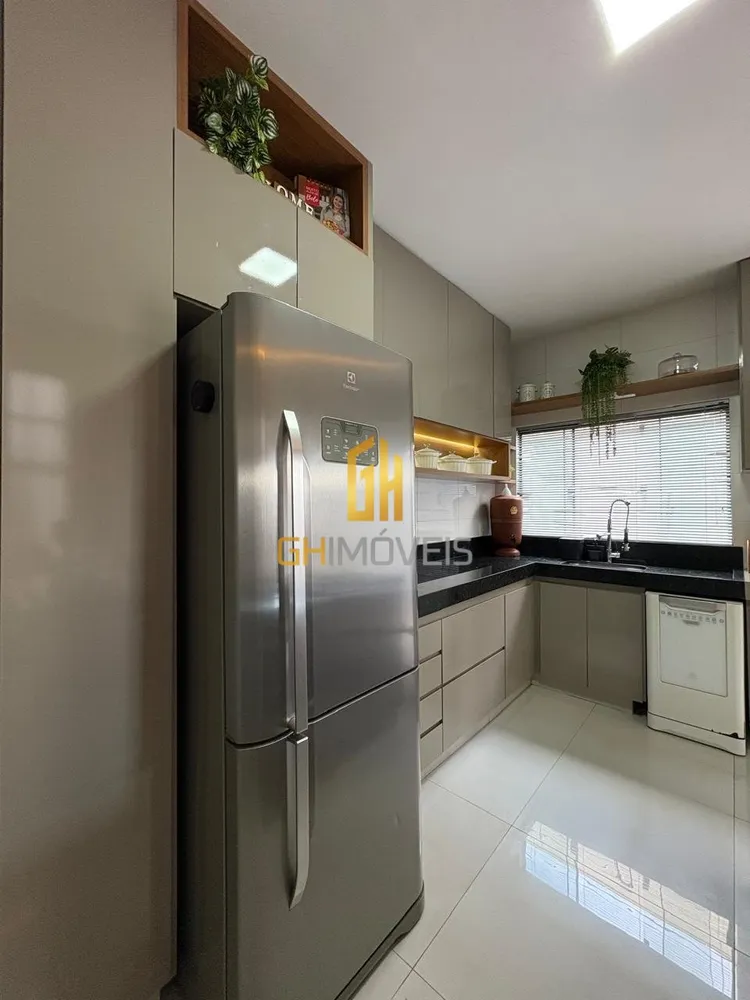 Casa, 3 quartos, 121 m² - Foto 2