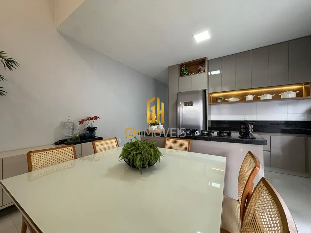 Casa, 3 quartos, 121 m² - Foto 1