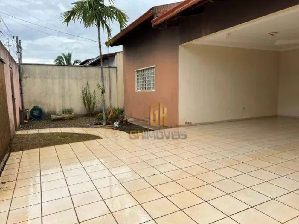 Casa à venda com 4 quartos, 300m² - Foto 2