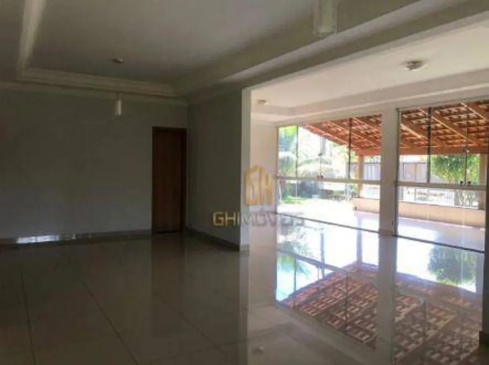 Chácara, 4 quartos, 2350 m² - Foto 1