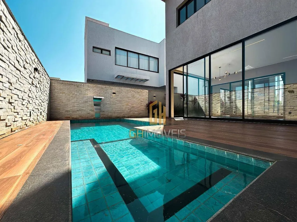 Sobrado, 4 quartos, 272 m² - Foto 2
