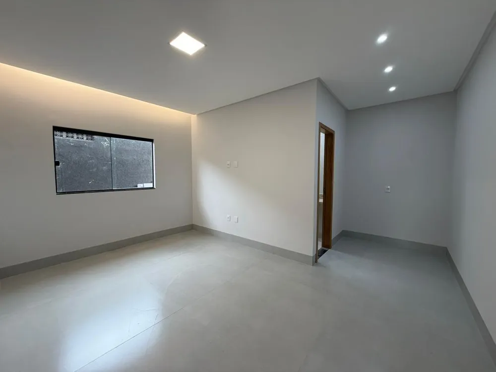 Casa, 3 quartos, 209 m² - Foto 2