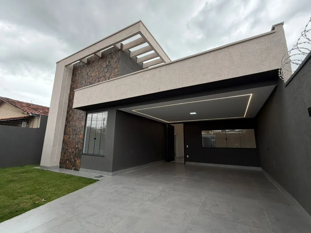 Casa, 3 quartos, 209 m² - Foto 1