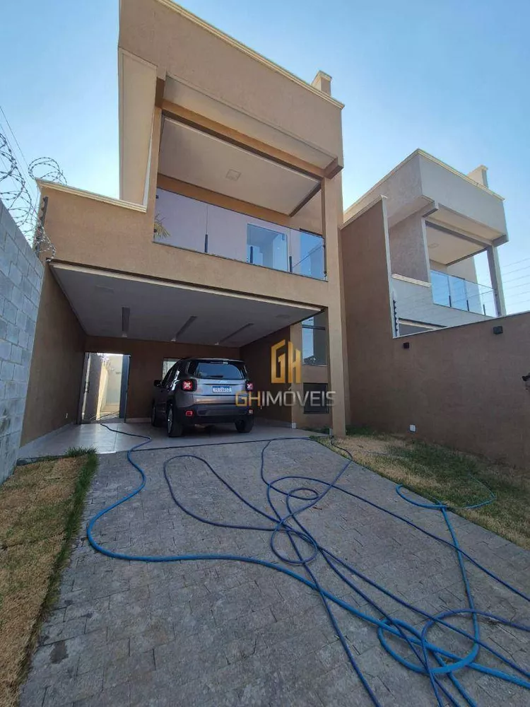 Sobrado à venda com 3 quartos, 214m² - Foto 3