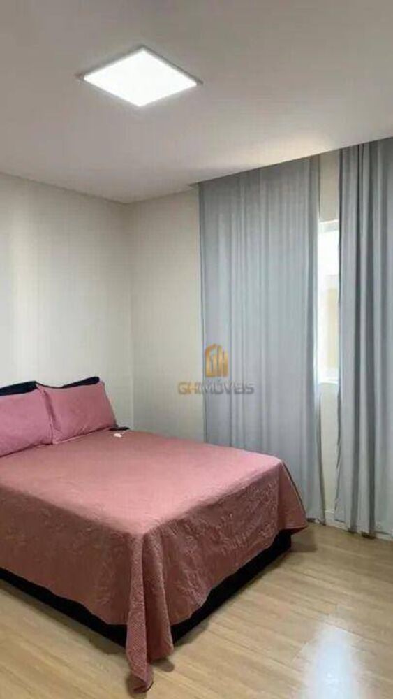 Sobrado à venda com 3 quartos, 210m² - Foto 2