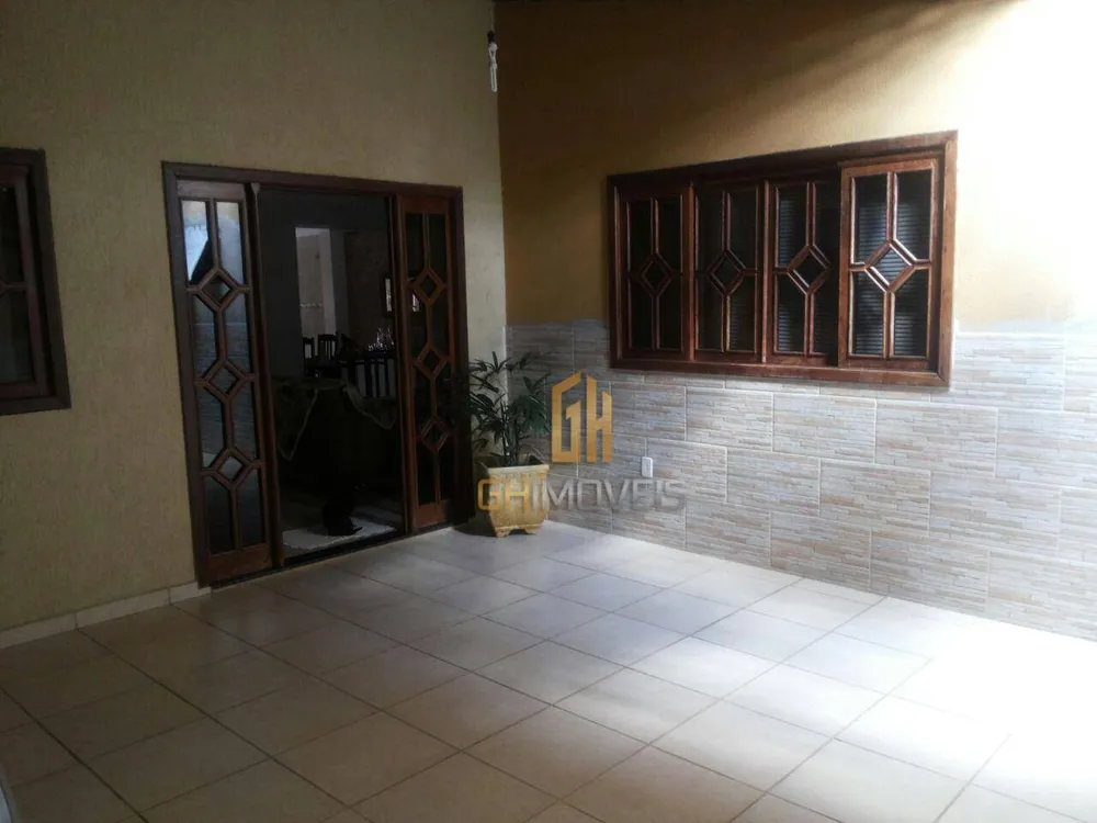 Casa, 4 quartos, 266 m² - Foto 2