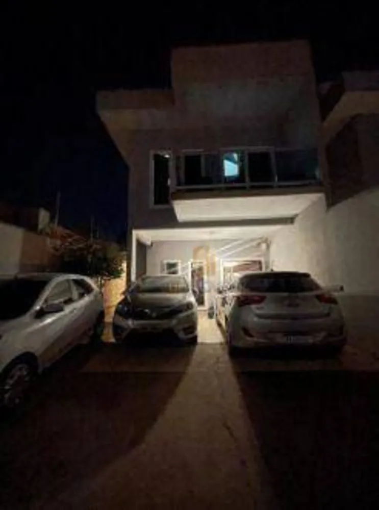 Sobrado, 3 quartos, 219 m² - Foto 2
