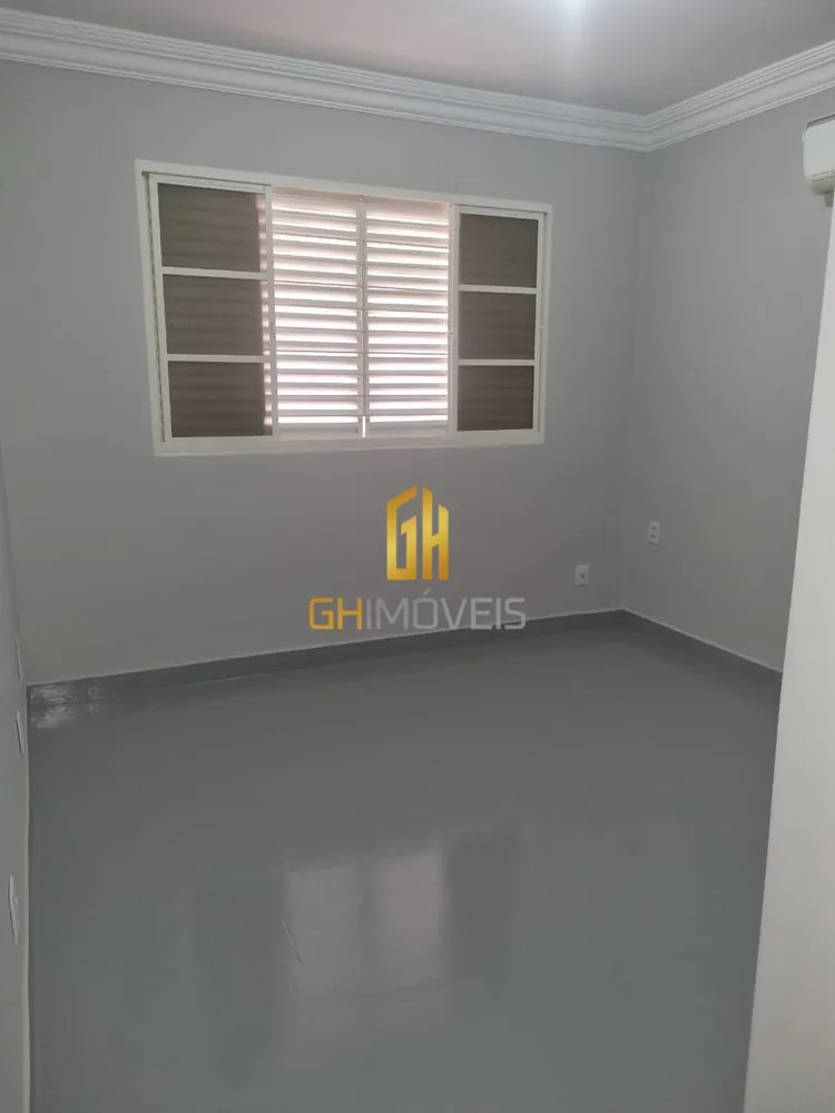 Casa, 3 quartos, 252 m² - Foto 3