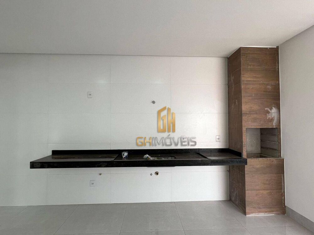 Casa à venda com 3 quartos, 151m² - Foto 4