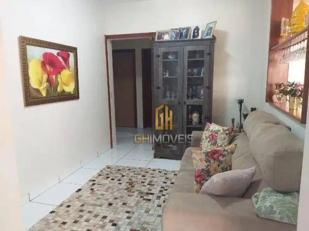 Casa à venda com 3 quartos, 225m² - Foto 4