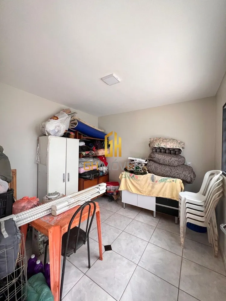 Casa, 3 quartos, 242 m² - Foto 4