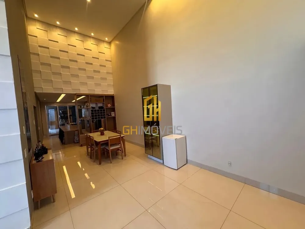 Casa, 3 quartos, 195 m² - Foto 1