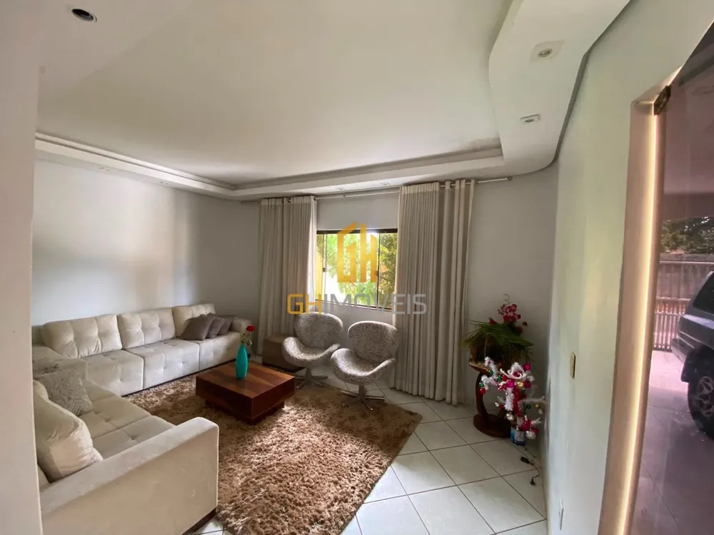 Casa, 4 quartos, 283 m² - Foto 1