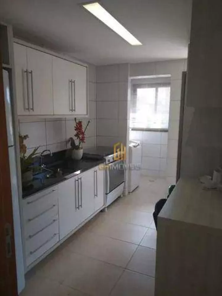 Apartamento à venda com 3 quartos, 77m² - Foto 3