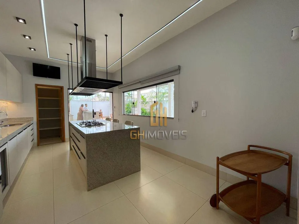 Casa, 3 quartos, 187 m² - Foto 3