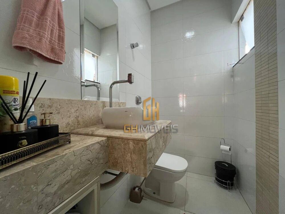 Casa, 3 quartos, 210 m² - Foto 3