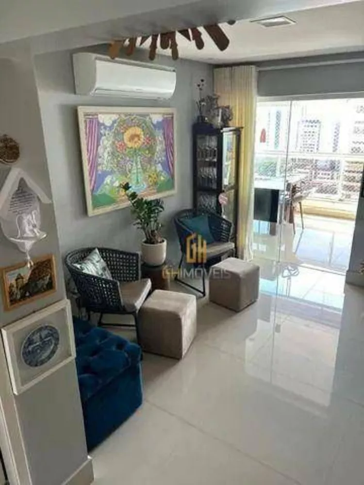 Apartamento à venda com 3 quartos, 140m² - Foto 1