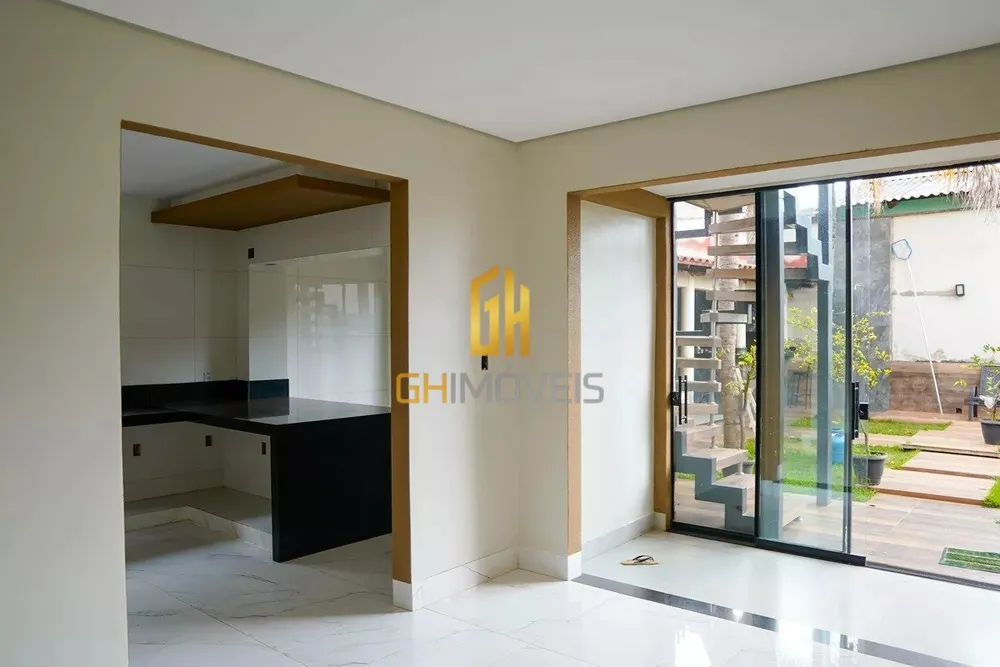 Sobrado, 3 quartos, 337 m² - Foto 1