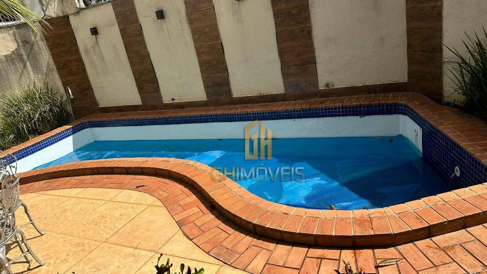 Sobrado, 3 quartos, 223 m² - Foto 1