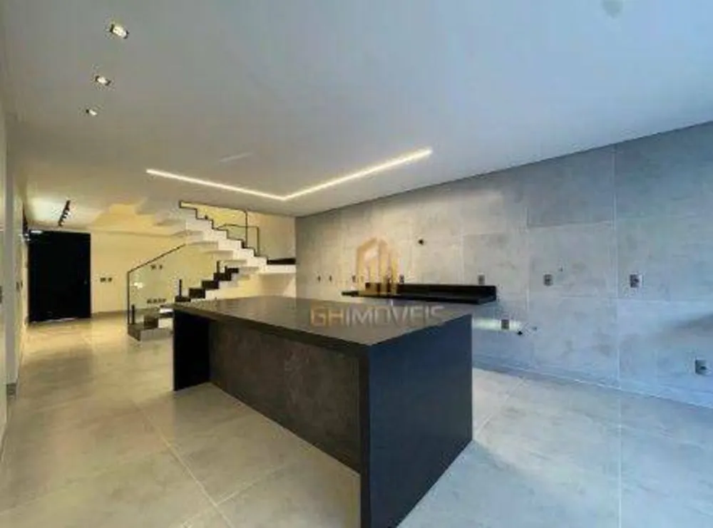 Sobrado, 4 quartos, 232 m² - Foto 1