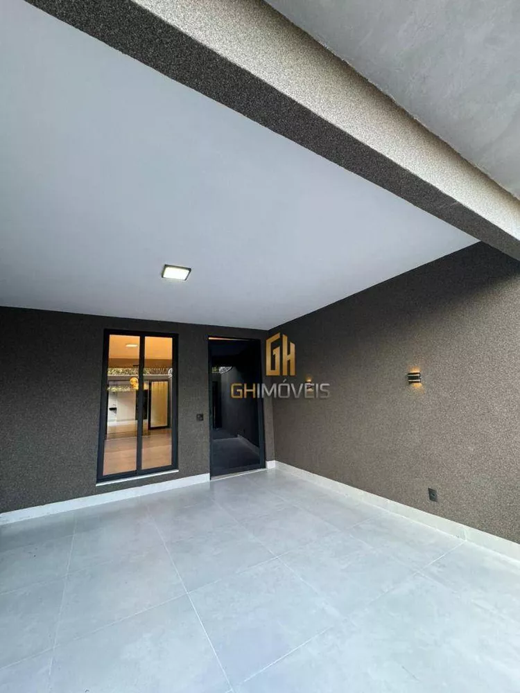 Casa à venda com 3 quartos, 155m² - Foto 2