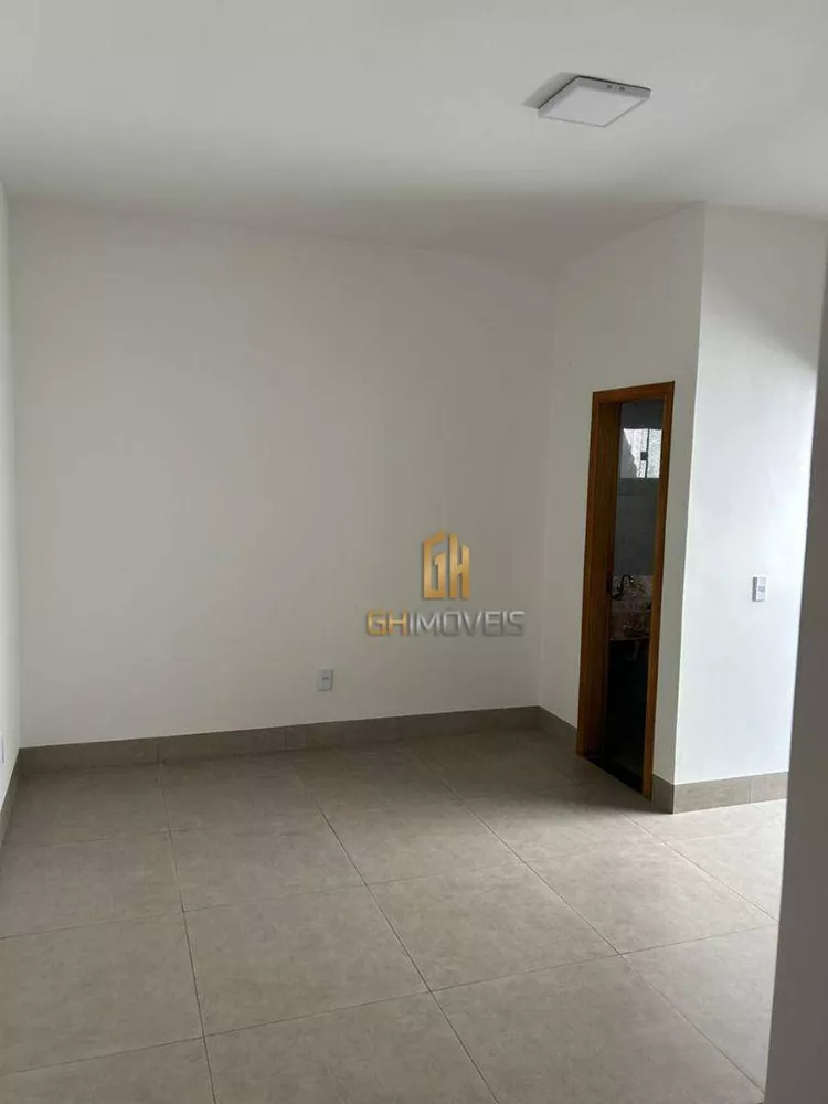 Casa à venda com 3 quartos, 100m² - Foto 5