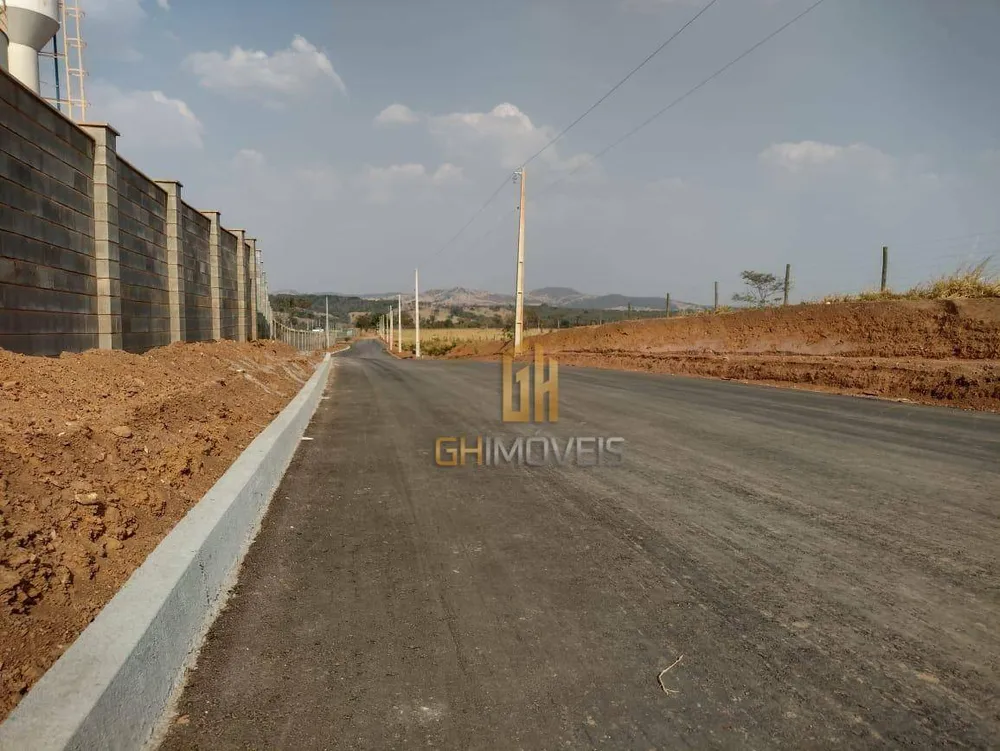 Loteamento e Condomínio, 1001 m² - Foto 2