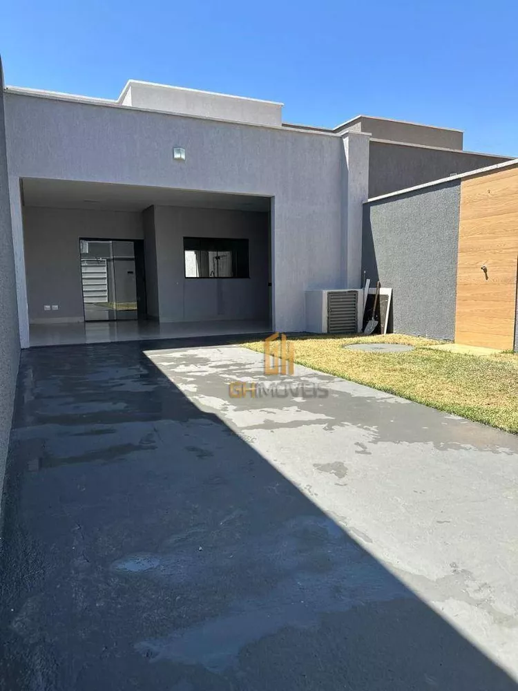 Casa à venda com 3 quartos, 115m² - Foto 2