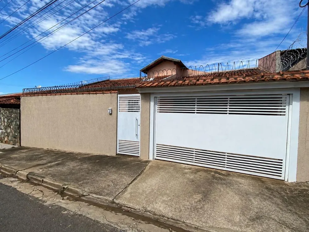 Casa, 3 quartos, 177 m² - Foto 1