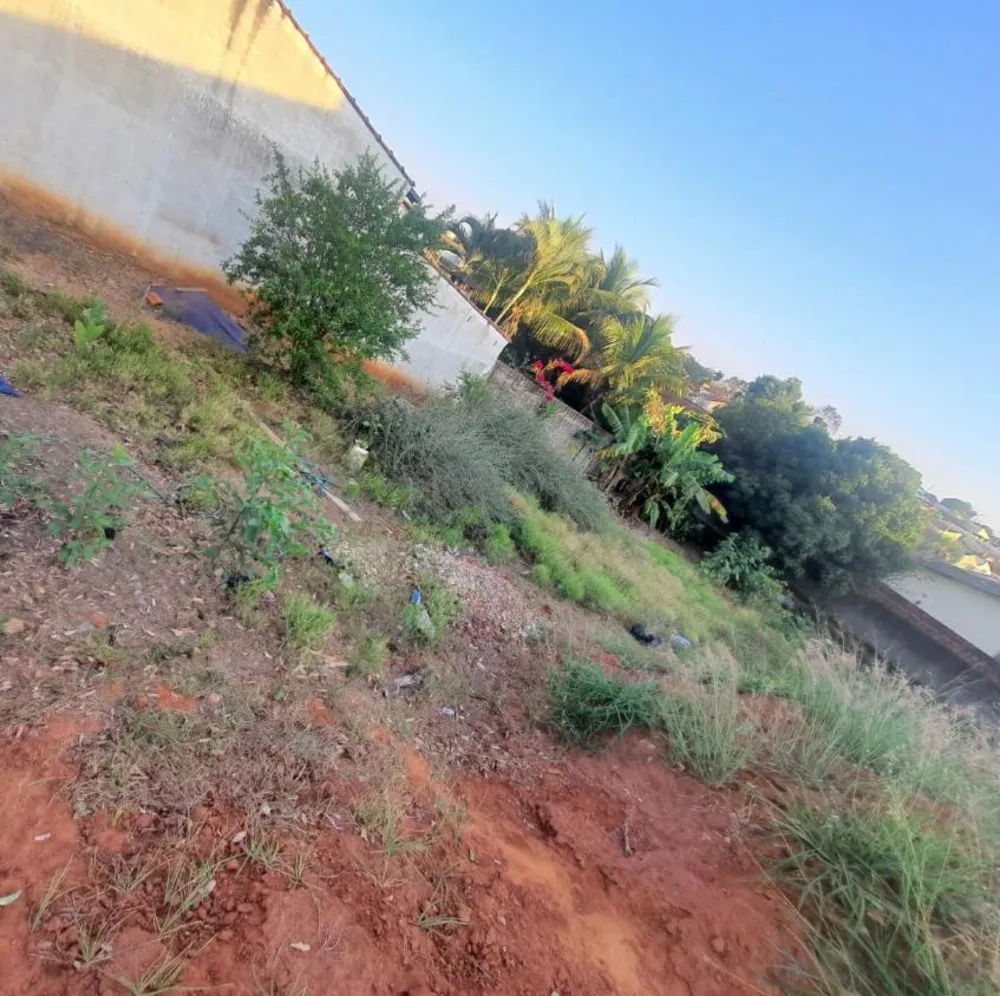 Loteamento e Condomínio, 300 m² - Foto 1