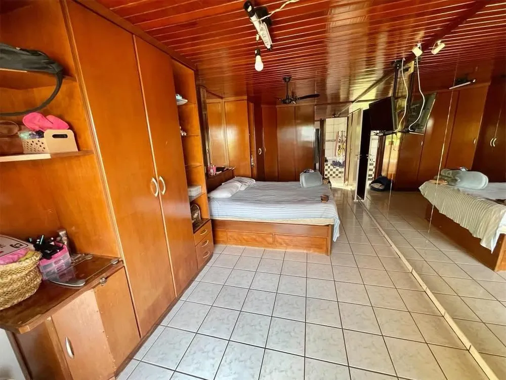 Chácara, 5 quartos, 2429 m² - Foto 1