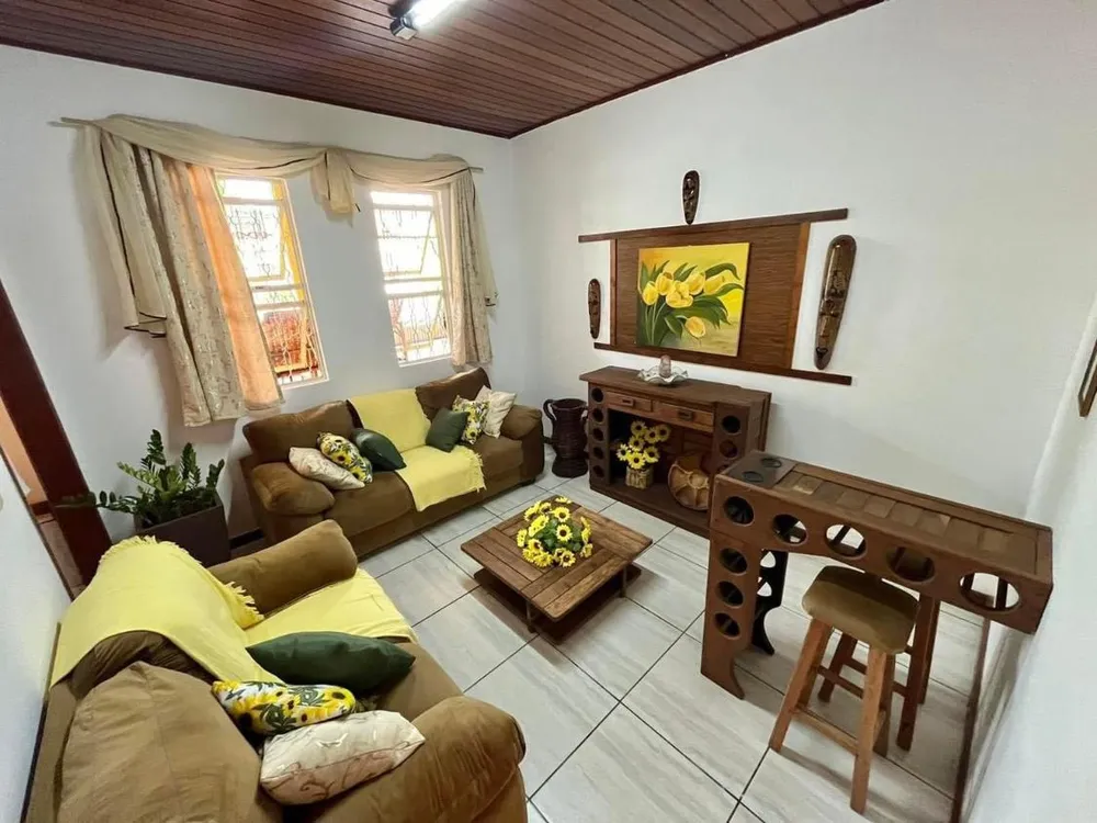 Casa, 3 quartos, 234 m² - Foto 2