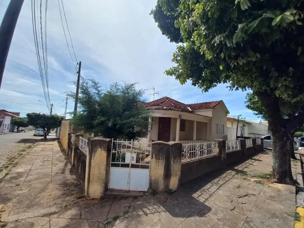 Prédio Inteiro - Foto 1