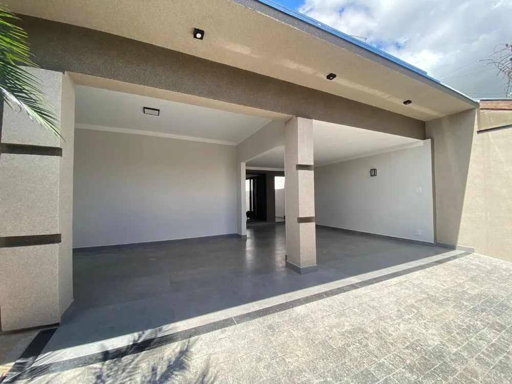 Casa, 3 quartos, 231 m² - Foto 1